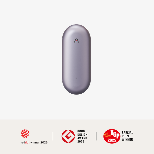 2025年度グッドデザイン賞等を受賞したパープルのPlaud NotePin。